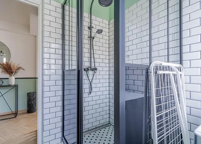 Superbe Chic, Hyper Centre, Vue Chateau, Parking Inclus * Caen