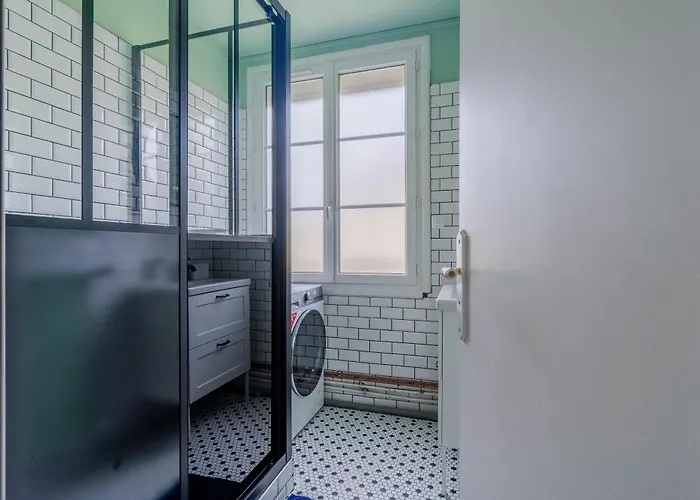 Superbe Chic, Hyper Centre, Vue Chateau, Parking Inclus Caen