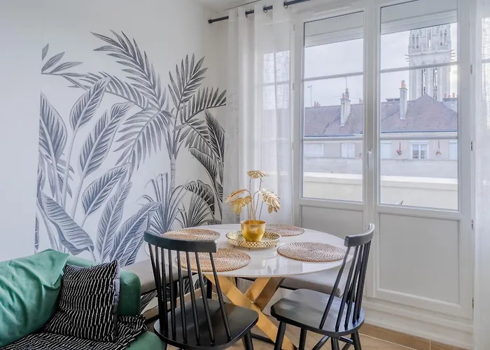 Superbe Chic, Hyper Centre, Vue Chateau, Parking Inclus